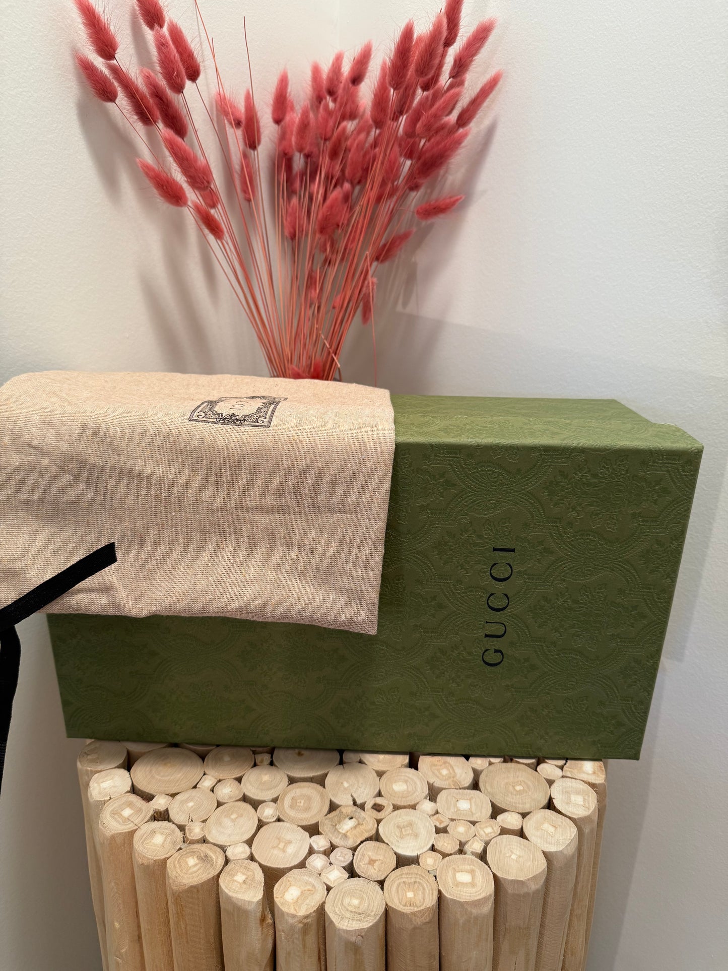 Gucci Sneakers Cream/ Size 38