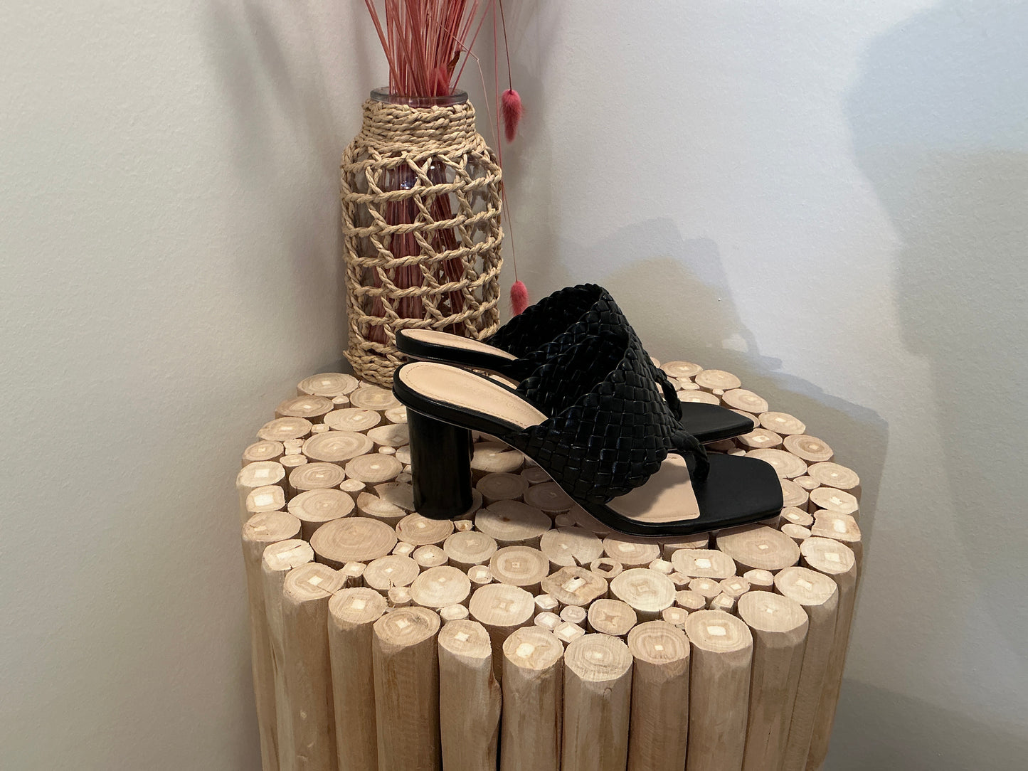 Saks Fifth Avenue Black Heels