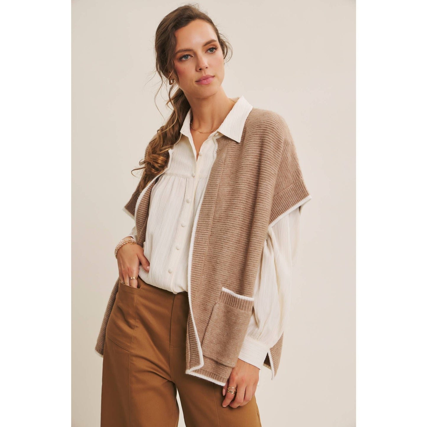 GRACE- Sweater Poncho With Pockets