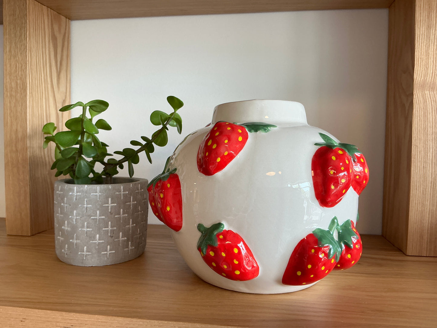 Small Round Fruit Vase