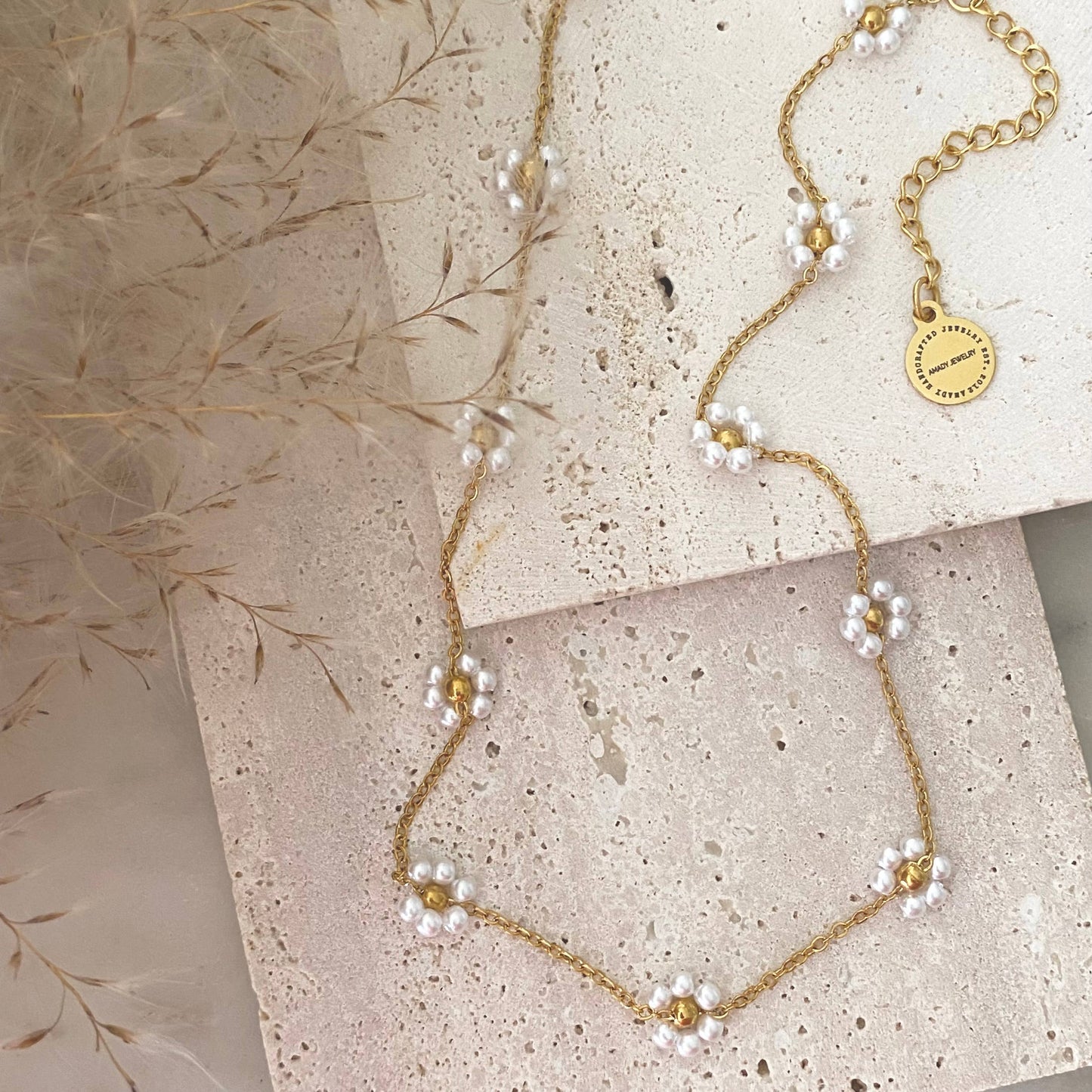 Pearls Flowers choker necklace 18k gold plated