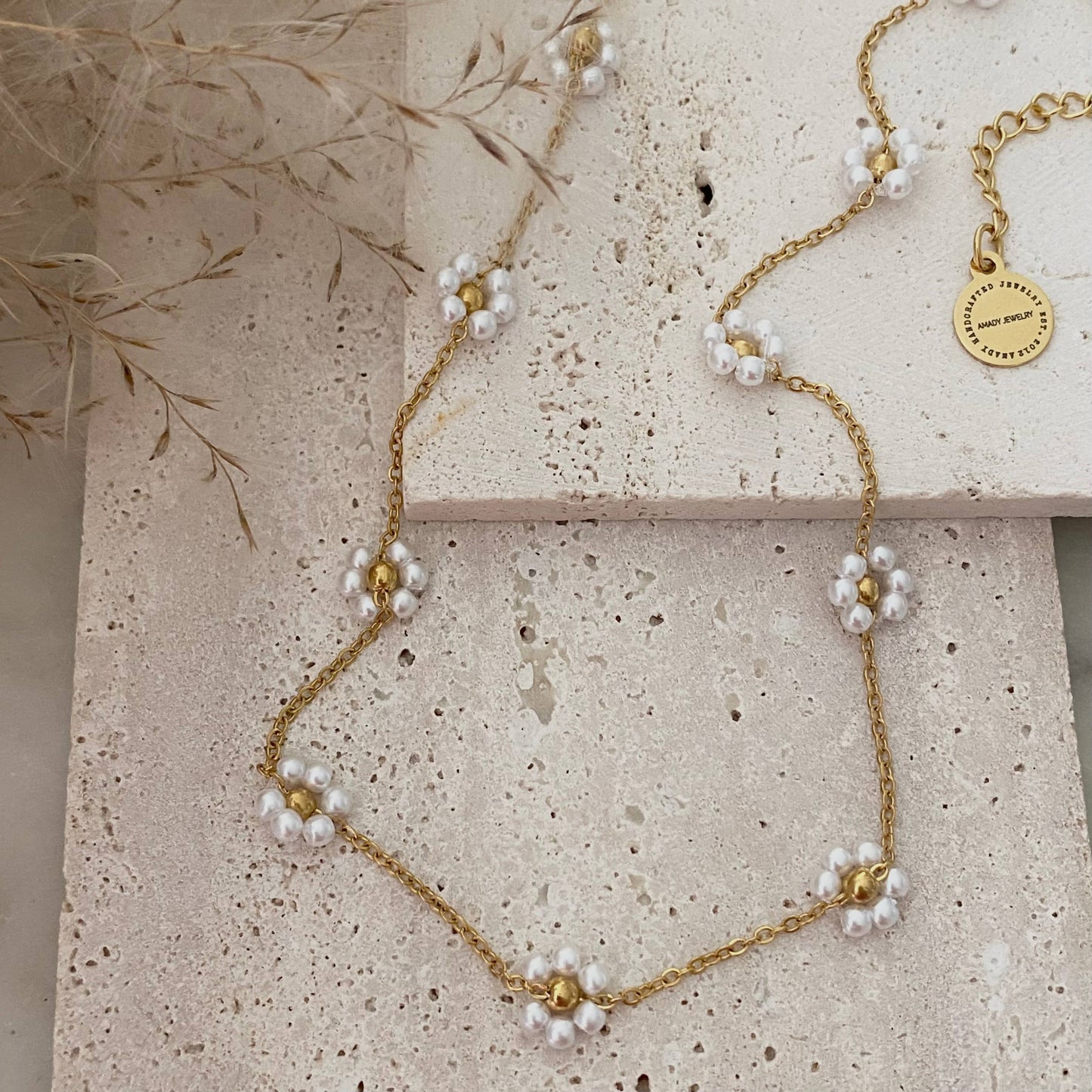 Pearls Flowers choker necklace 18k gold plated