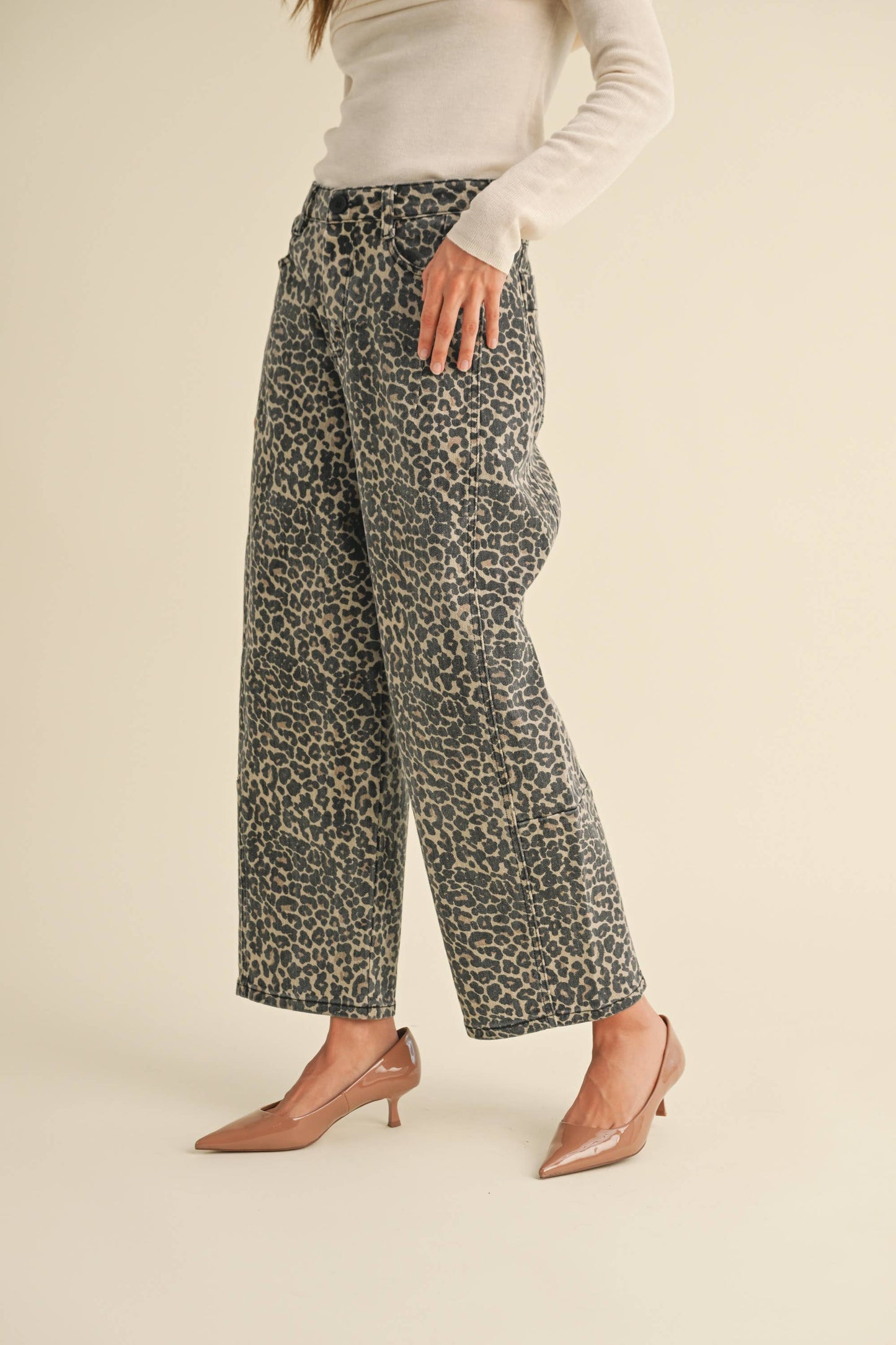 KAITLIN: Barrel Leopard Pant