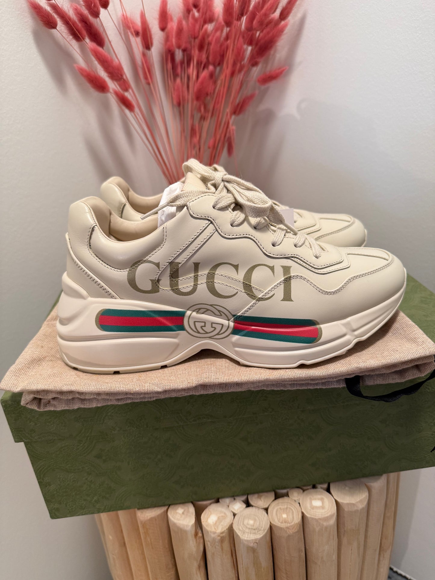 Gucci Sneakers Cream/ Size 38