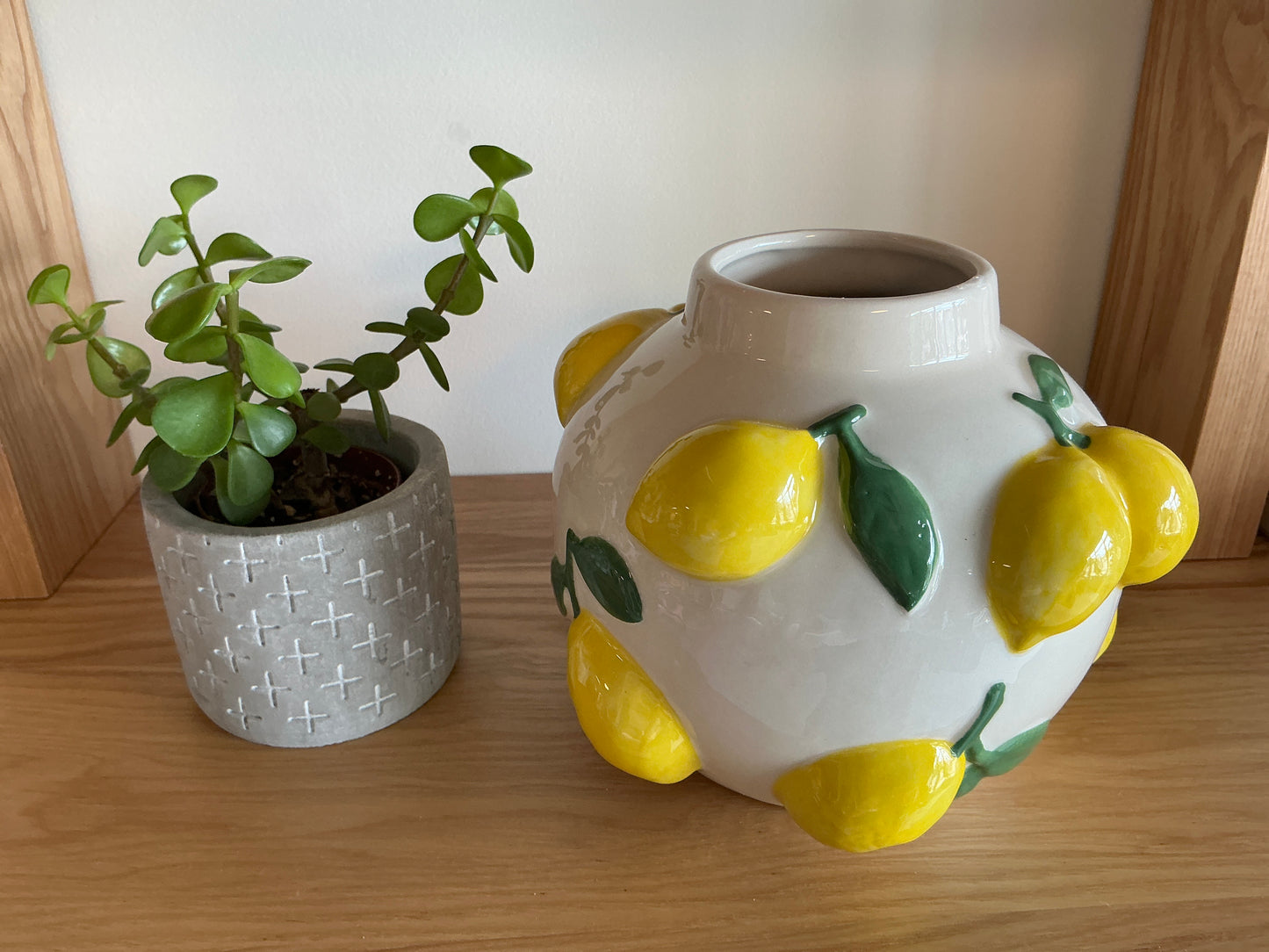 Small Round Fruit Vase