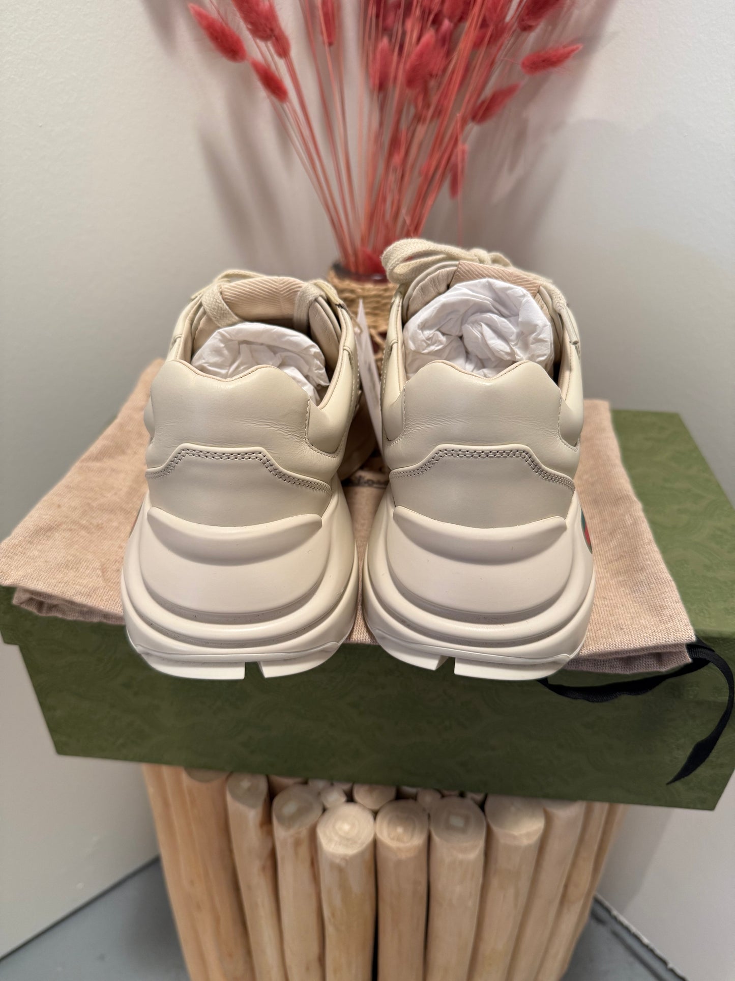 Gucci Sneakers Cream/ Size 38