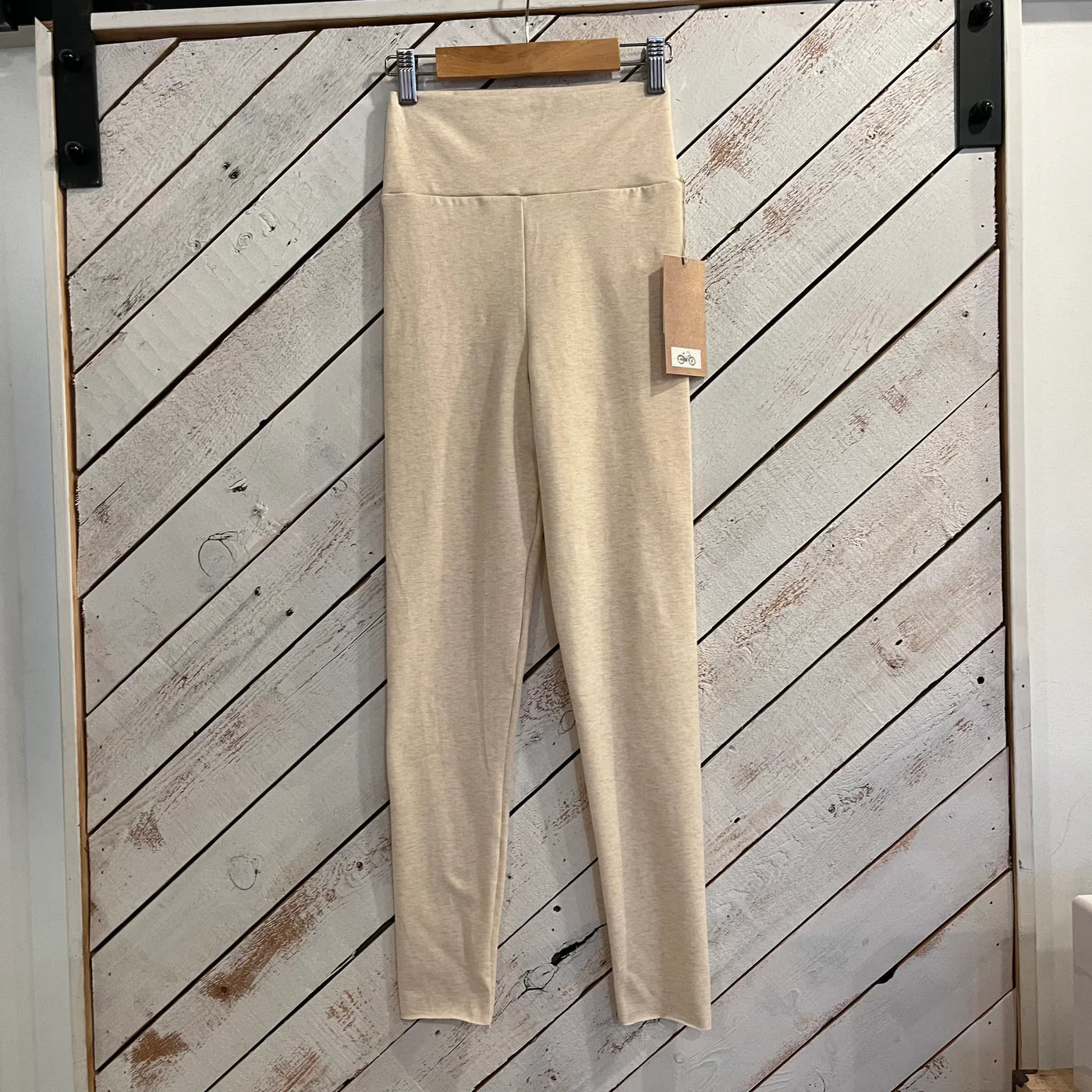 Divine Leggings: Downtown Betty