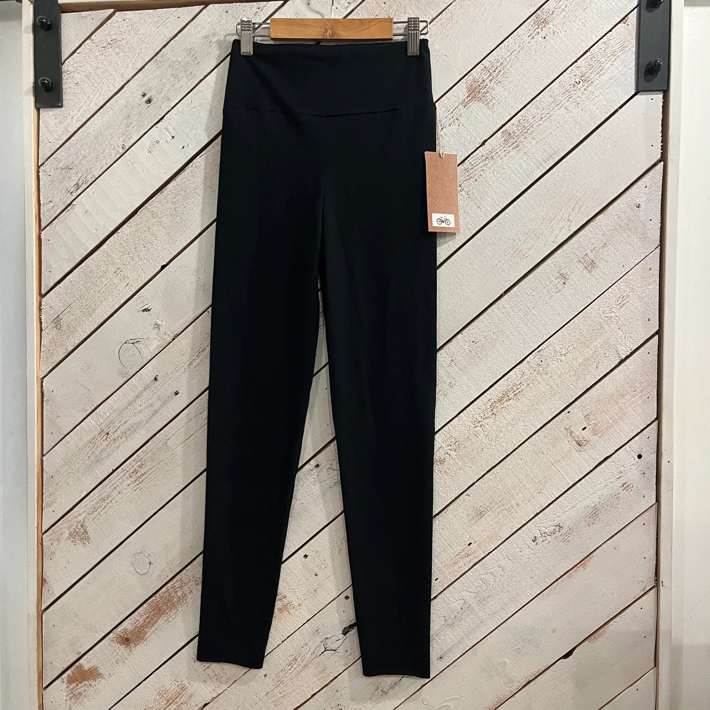 Divine Leggings: Downtown Betty