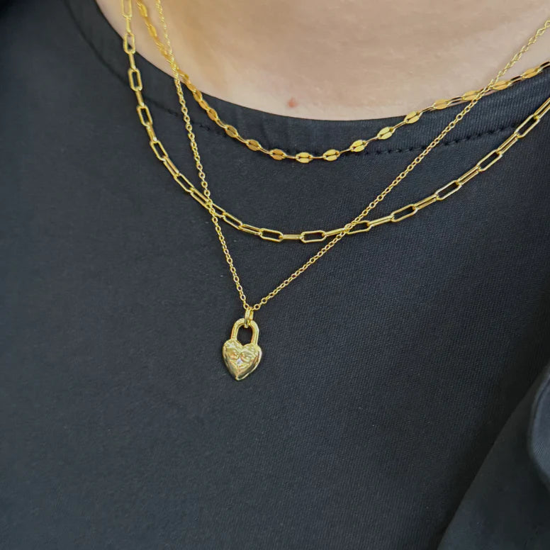 DAINTY PAPERCLIP CHAIN NECKLACE