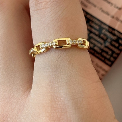 Dainty Zirconia Link Chain Ring