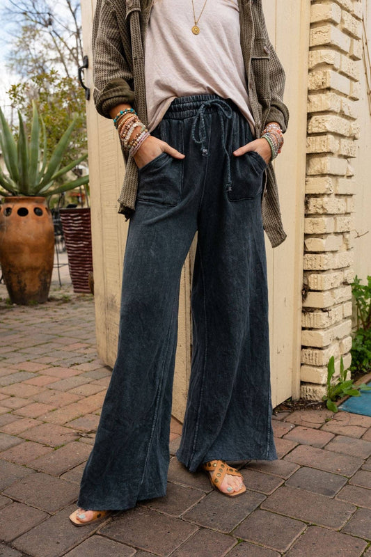 KIM: Wide Leg Pant