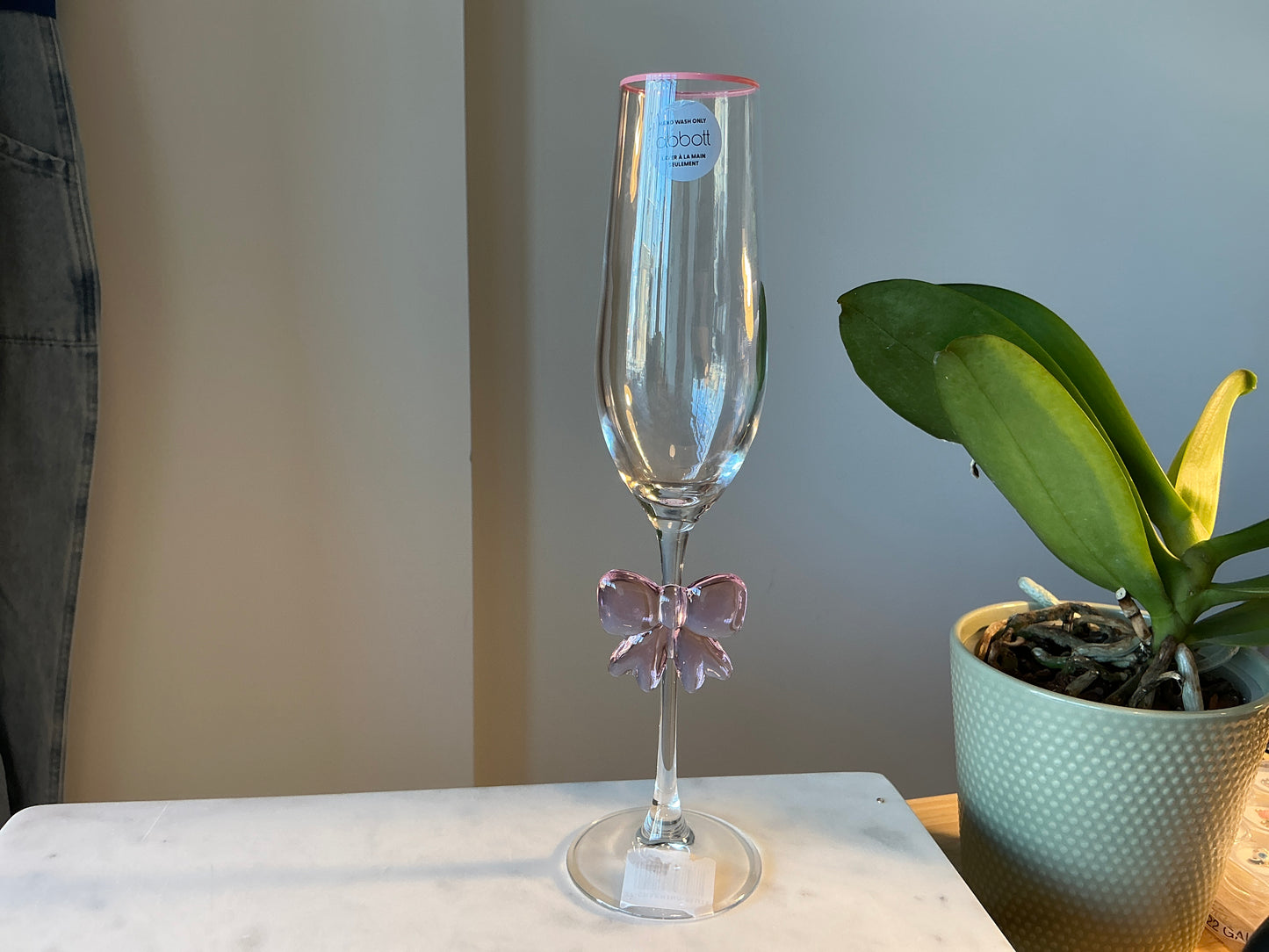 Bow Accent Glassware Collection