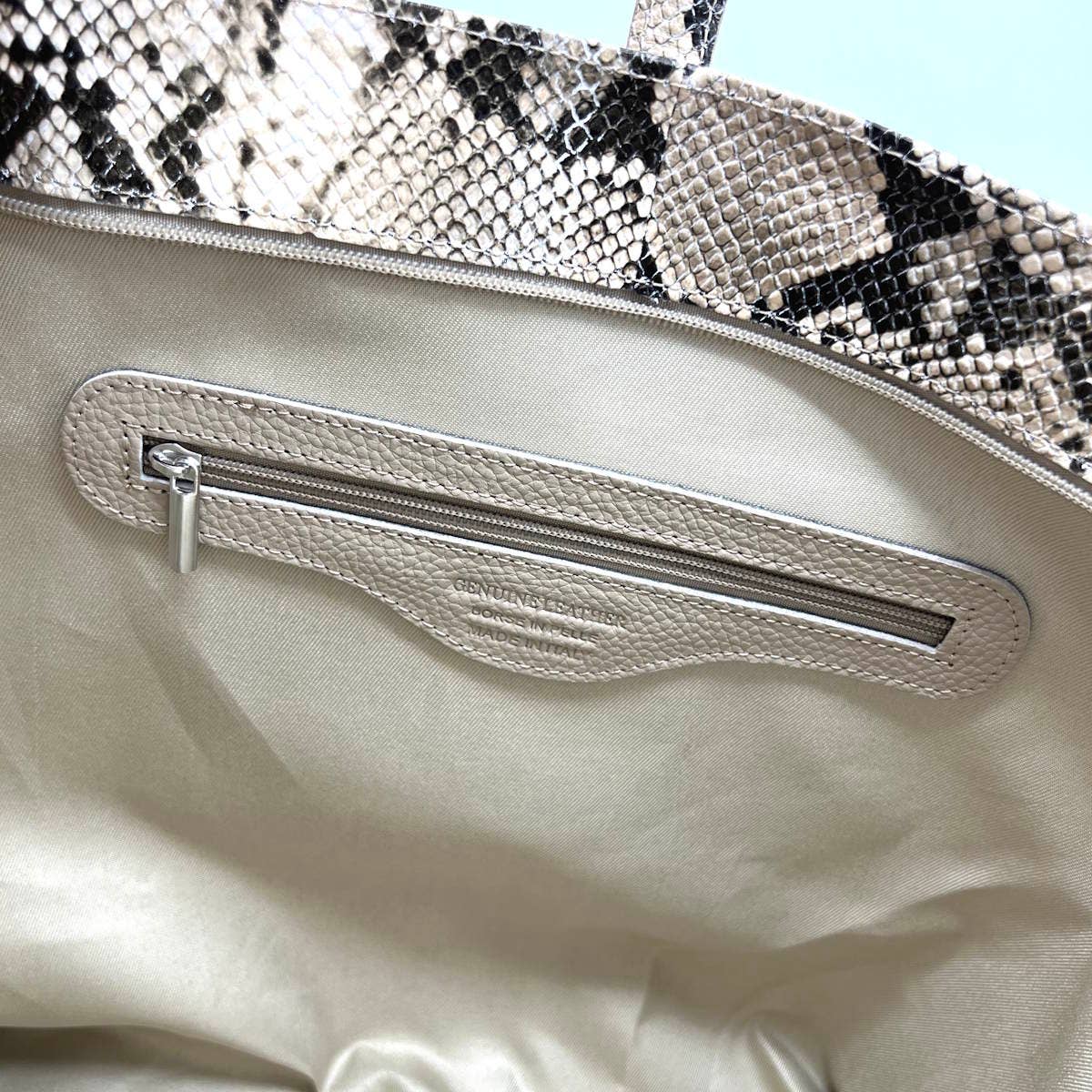 PAM:Leather Snake Print Tote