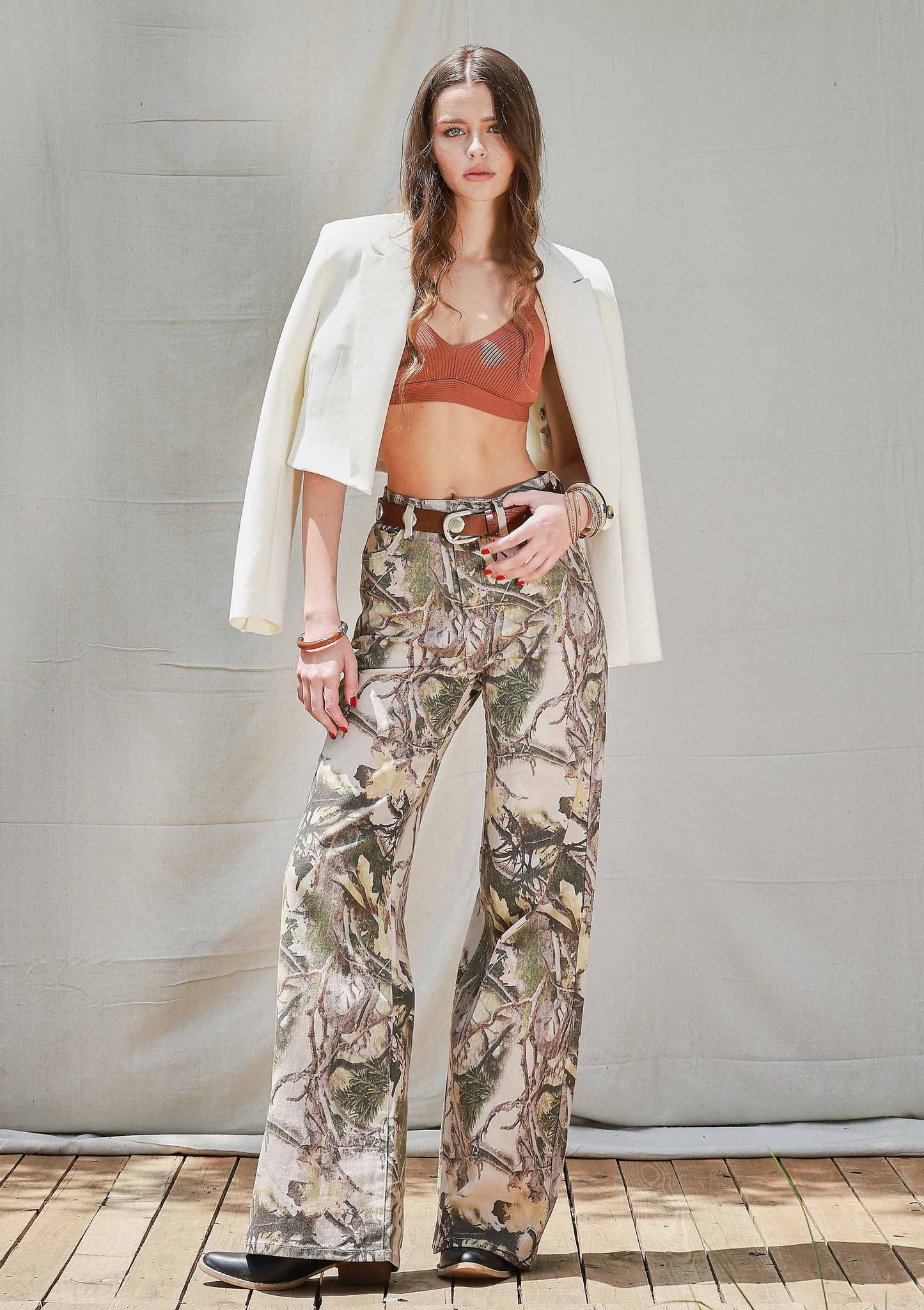 DAKOTA: High-Rise Camo Print Wide Leg Jeans