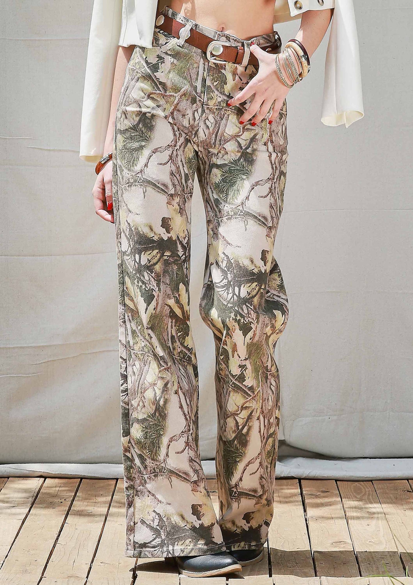 DAKOTA: High-Rise Camo Print Wide Leg Jeans