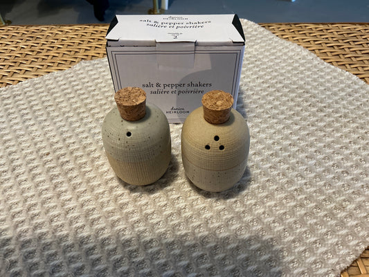 Salt & Pepper Shaker Set Maison