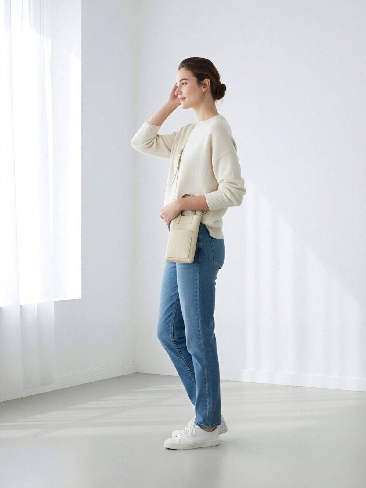 AMIE- Crossbody Phone Bag