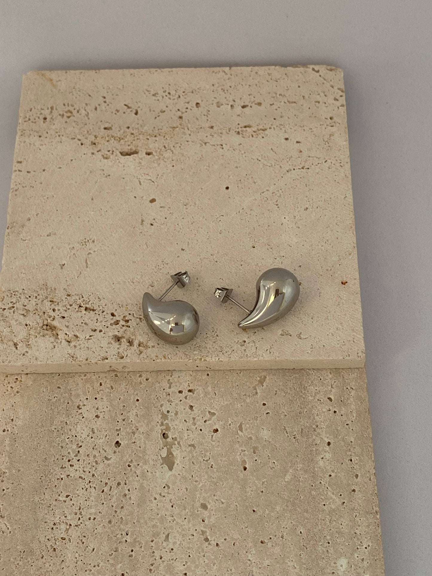Teardrop Earrings silver lightweight 