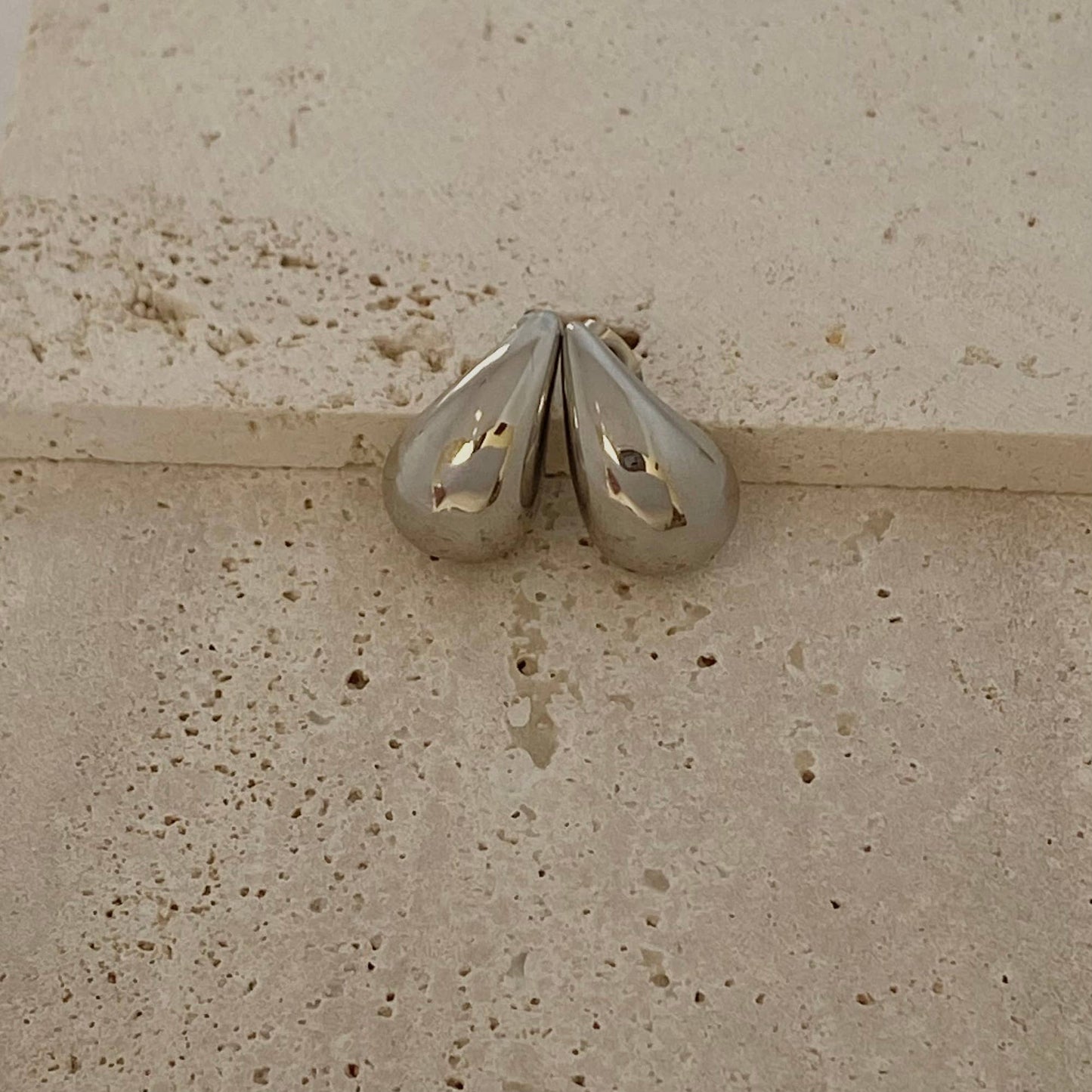 Teardrop Earrings silver lightweight 