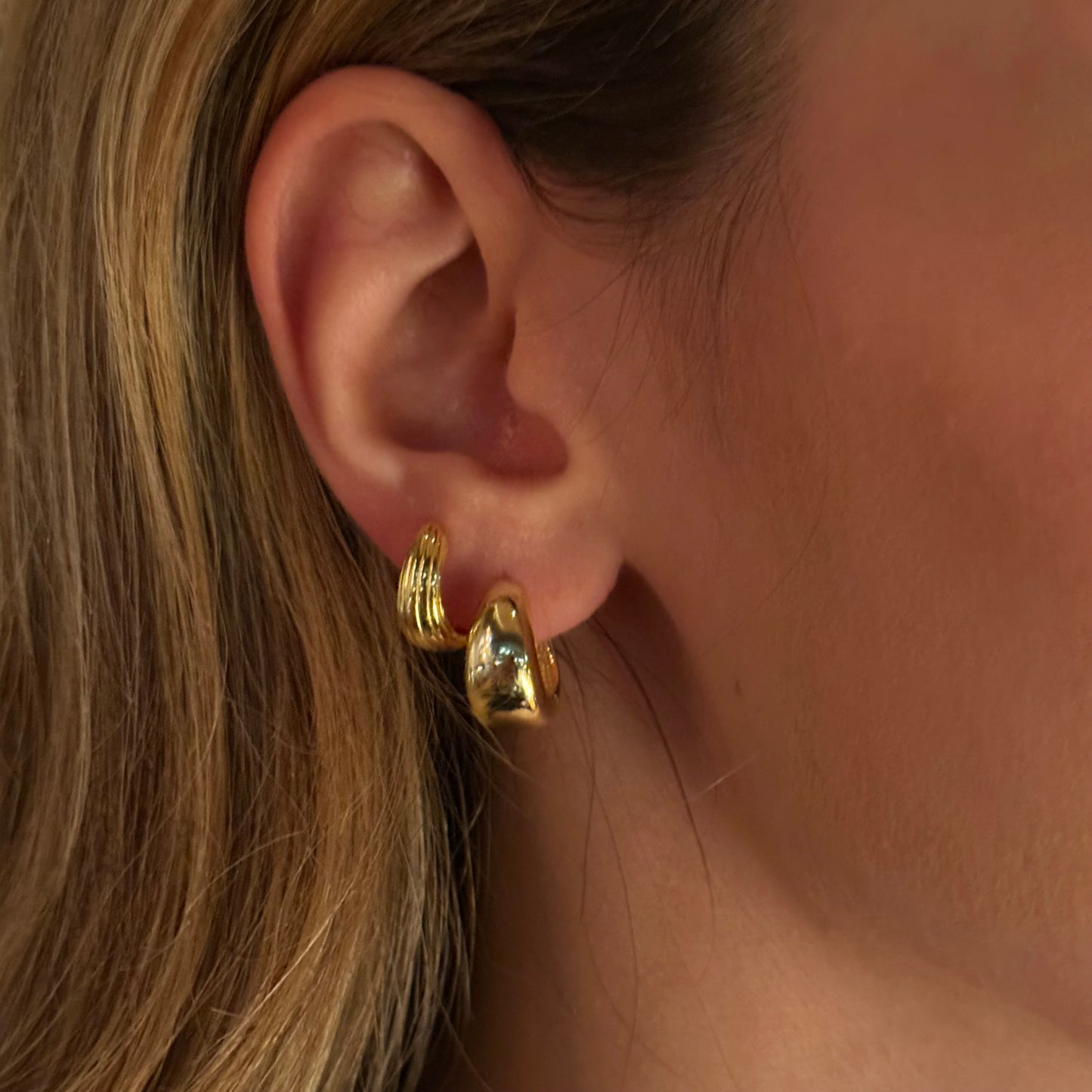 Ribbed Dome Hoops