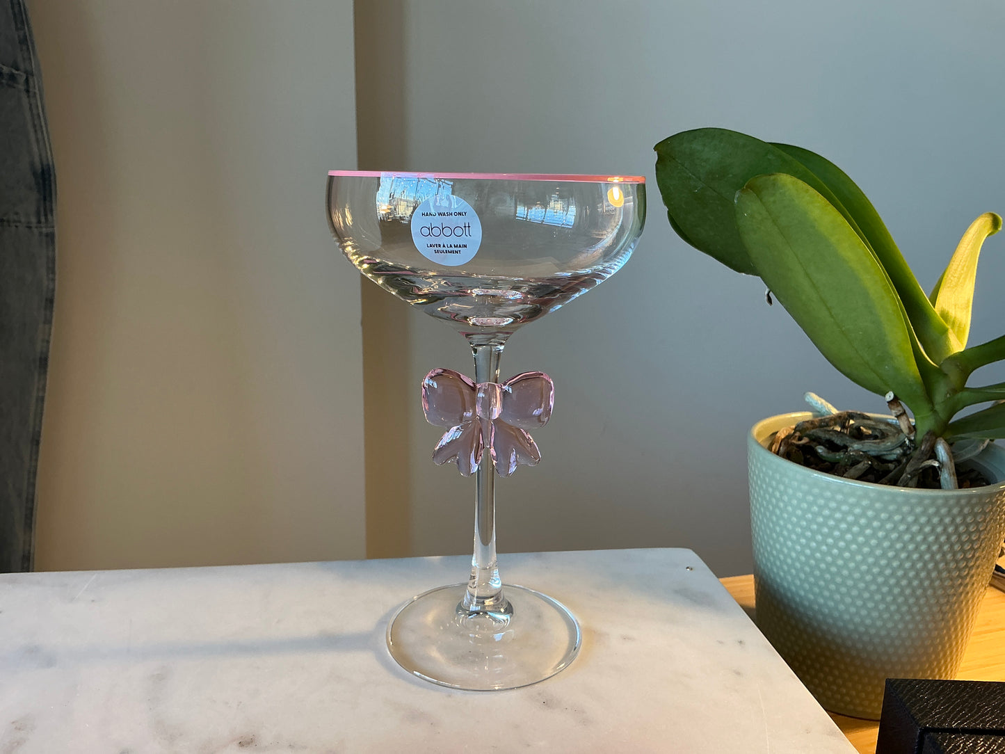 Bow Accent Glassware Collection