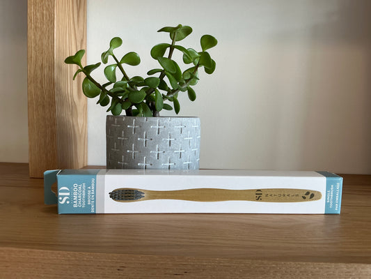 SD Naturals: Bamboo Charcoal Toothbrush