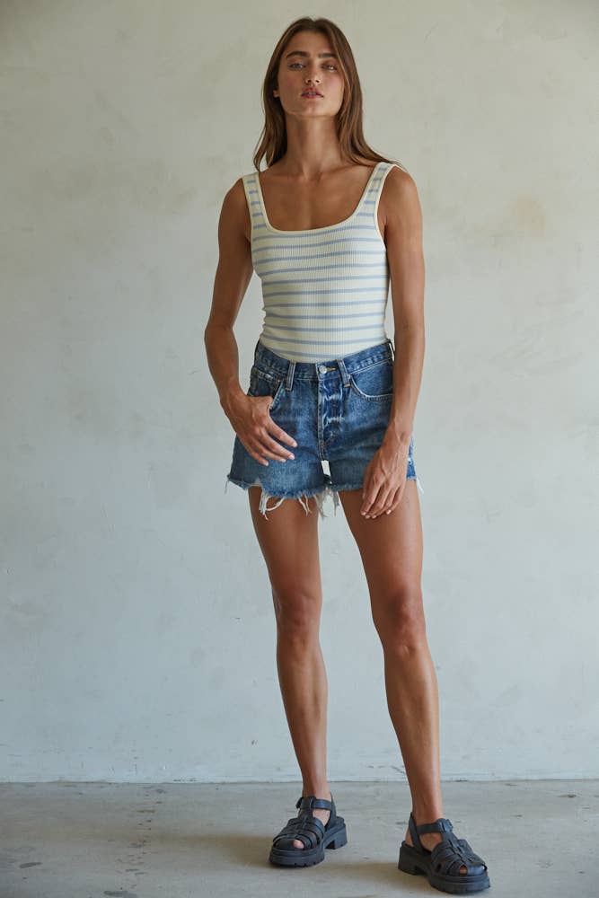 LUNA: Denim Distressed Shorts: Dark Denim