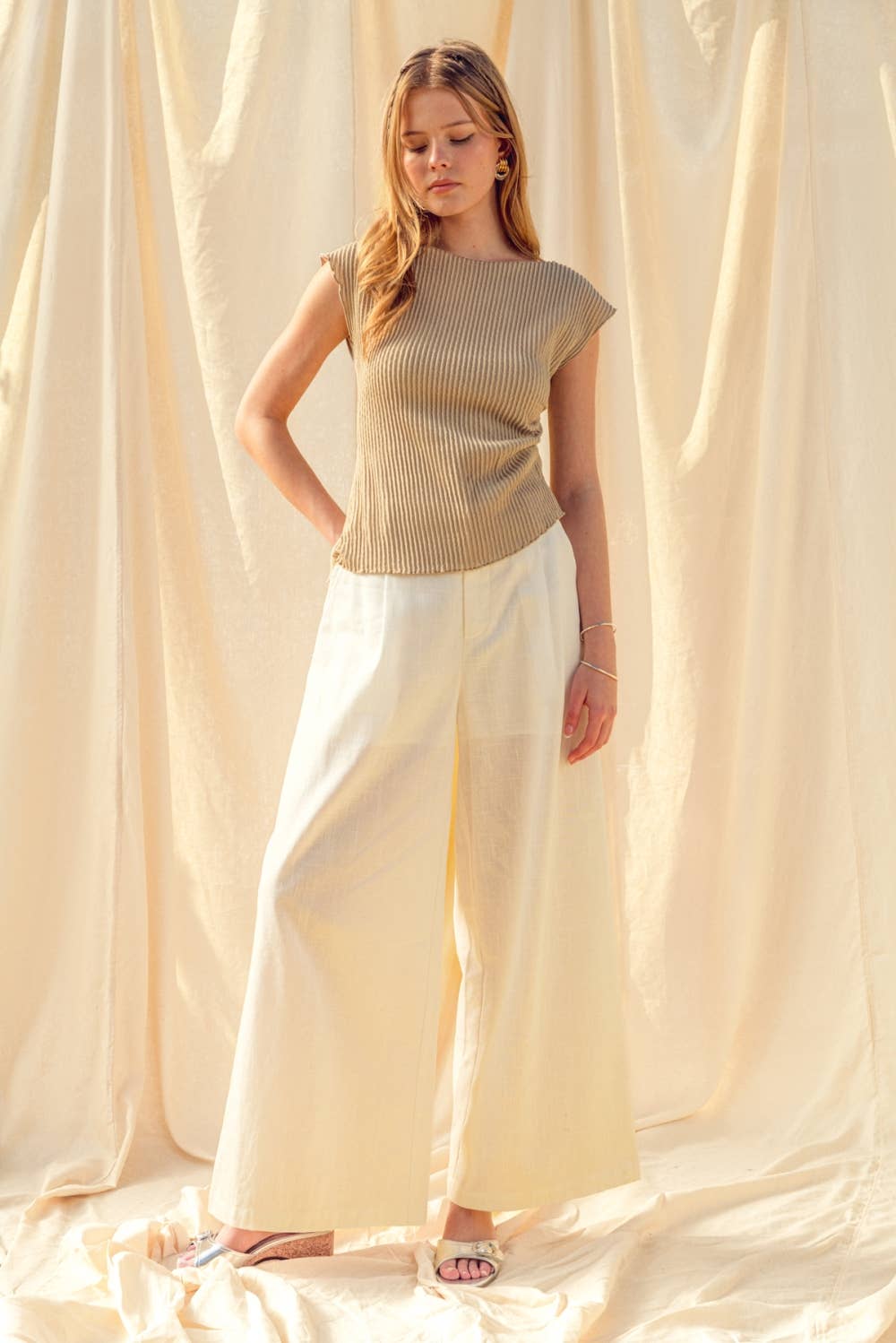 REBECCA- Crinkle Detail Top