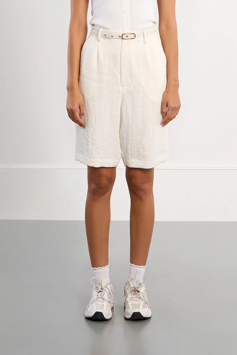 CAROLYN- Woven Bermuda Short with Belt