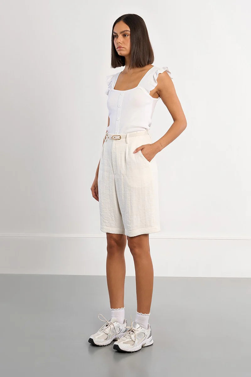 CAROLYN- Woven Bermuda Short with Belt