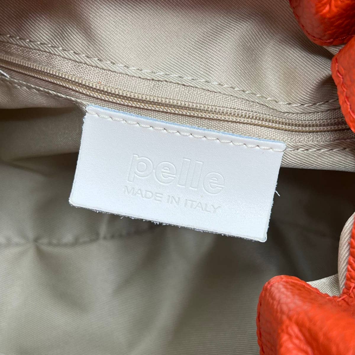 PAULINA- Genuine leather drawstring pouch with crossbody strap