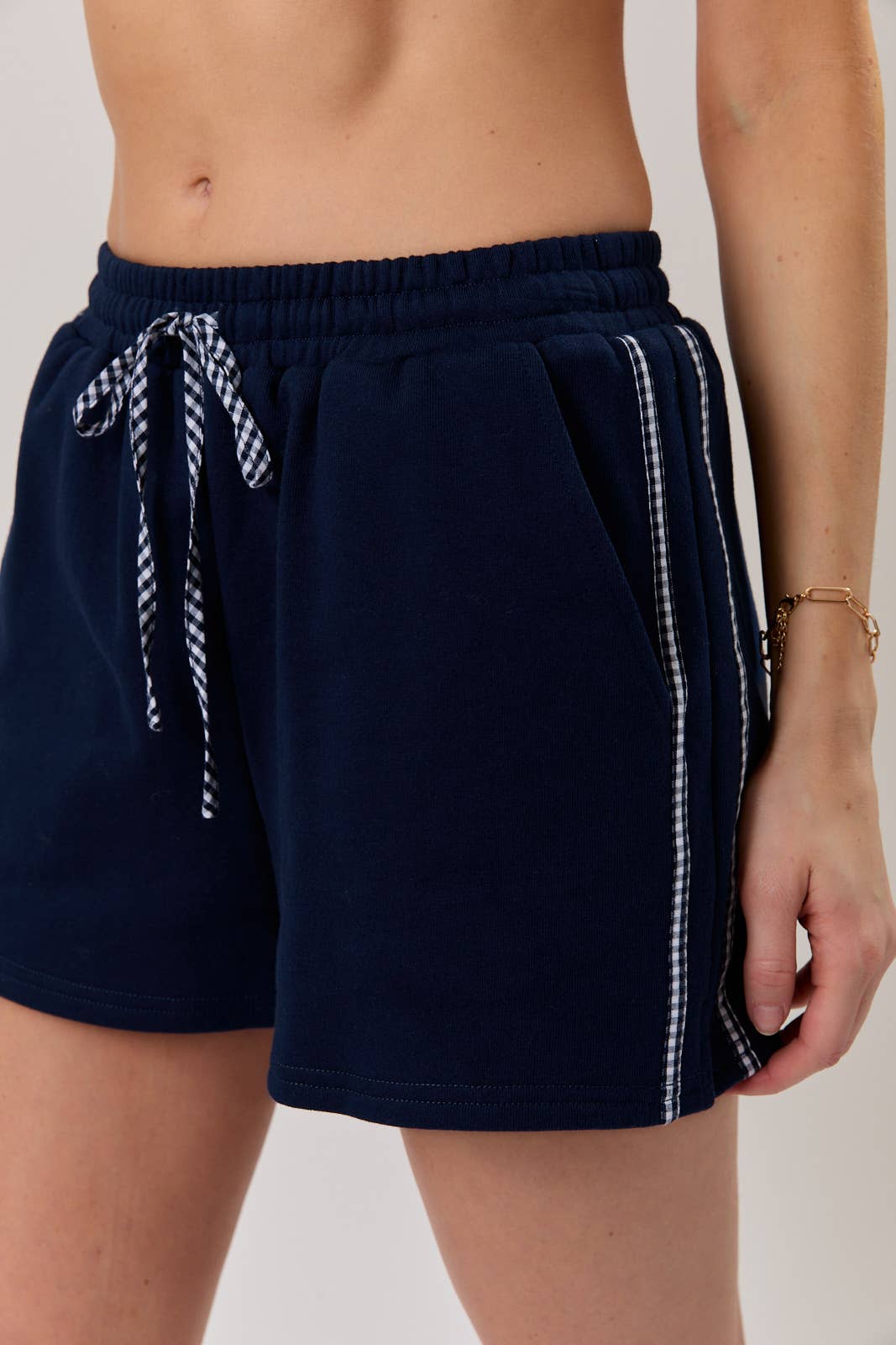 HIGH WAIST GINGHAM CONTRAST SWEATSHORTS