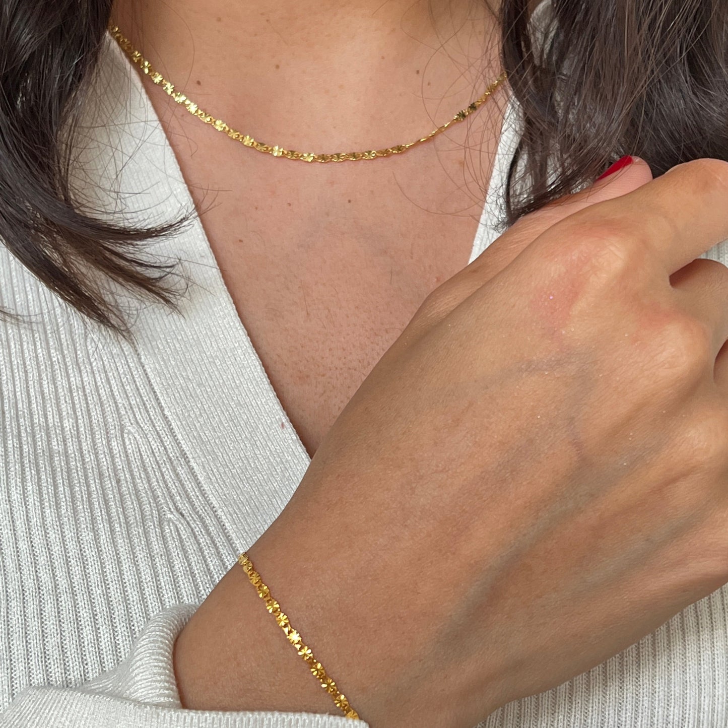 Dainty Sparkle Flat Necklace