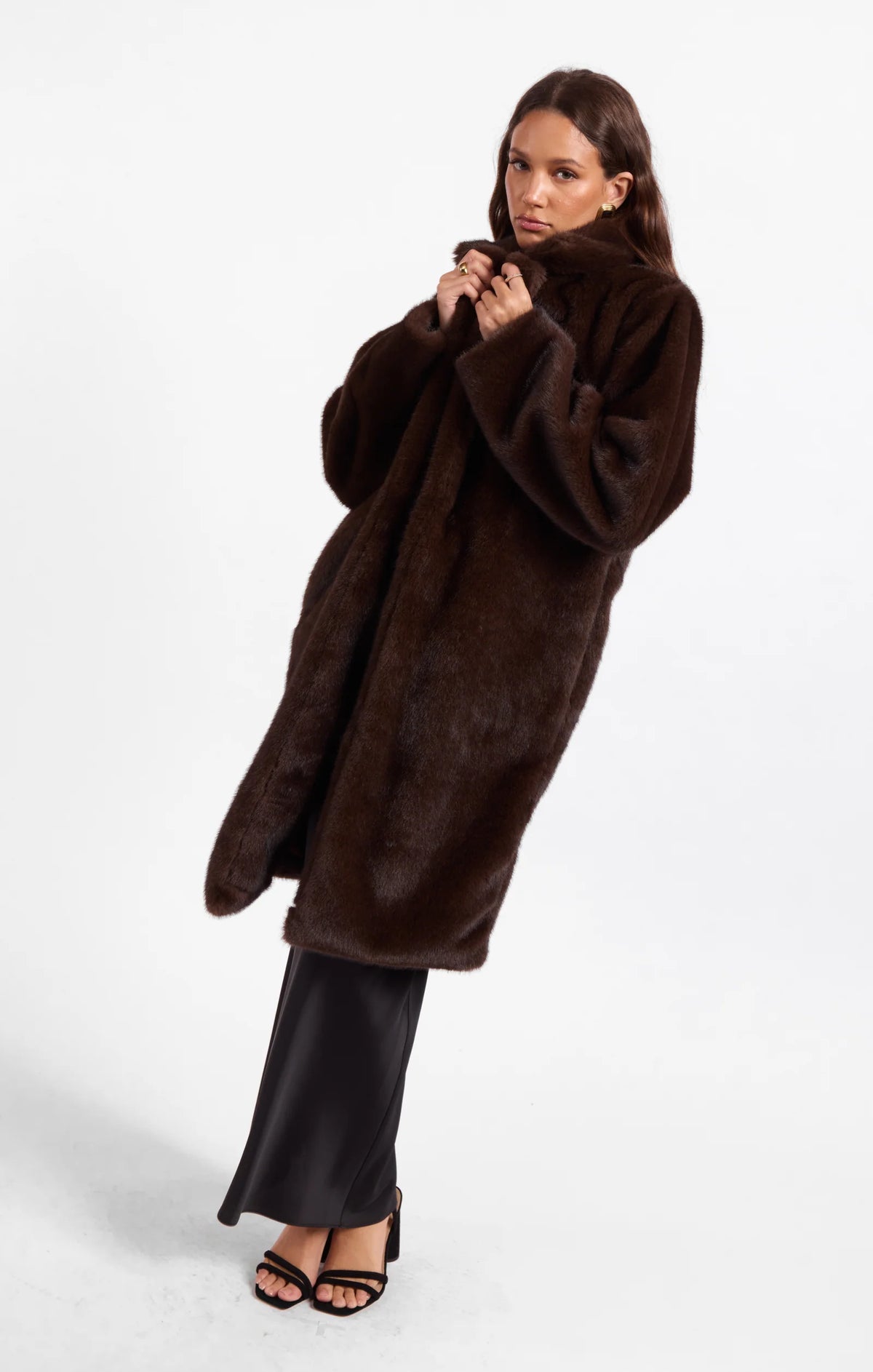 SHYLOH- Fur Coat