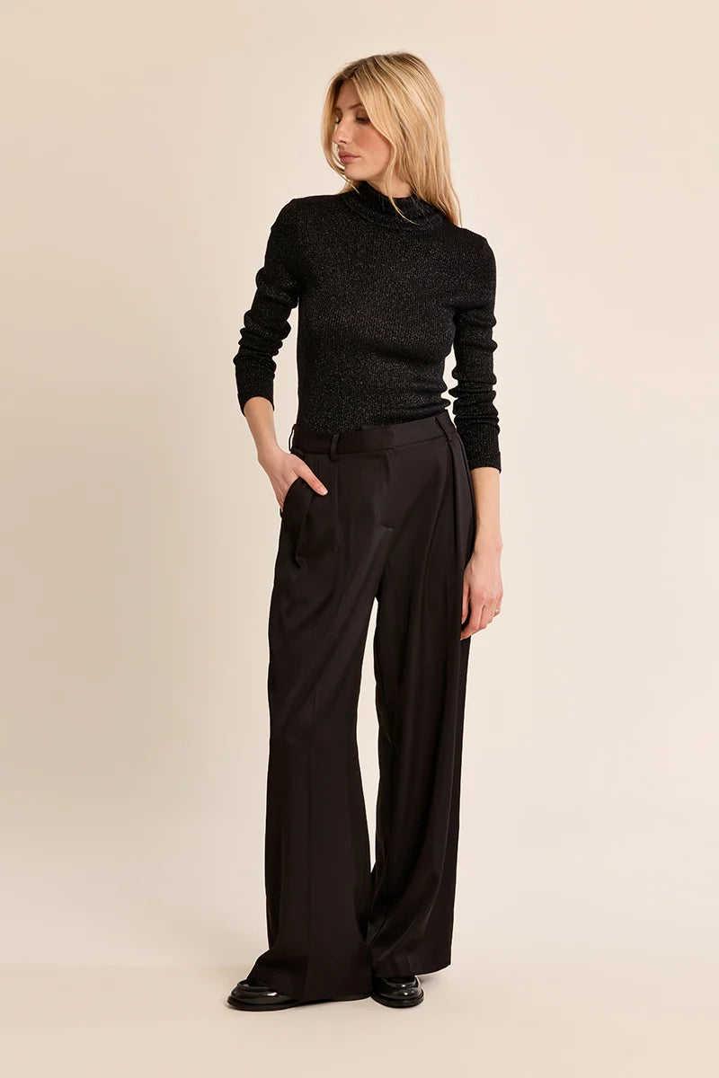 WILLA- Straight Pleated Trouser